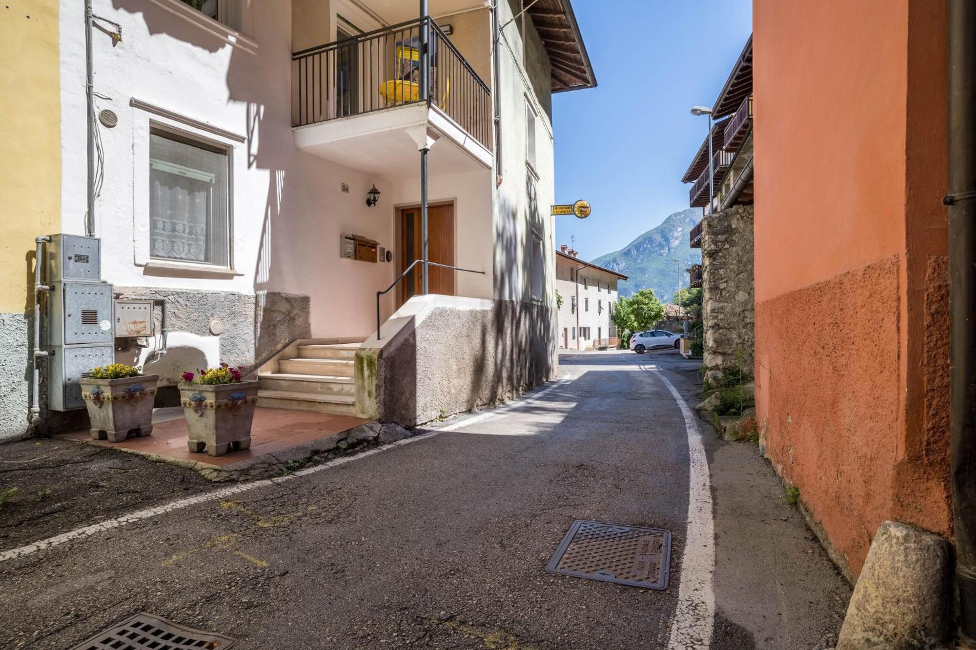 Casa Chiarani Apartment Arco Bagian luar foto
